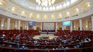 В Узбекистане учредили символы президента – знак и штандарт