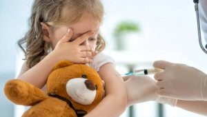 Детям выплатят по 100 долларов за вакцинацию в США