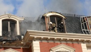 Пожар разгорелся в строящемся доме частного сектора в Алматы