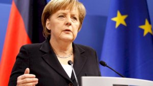В своем последнем обращении к нации Меркель призвала всех вакцинироваться