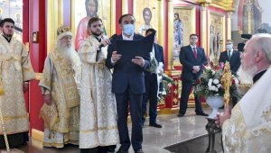 Ержан Бабакумаров поздравил главу православной церкви Казахстана с освящением нового храма