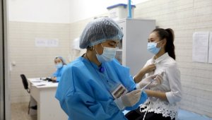 Дневник вакцинации: В Алматы от коронавируса привились более 1 млн 43 тысяч человек