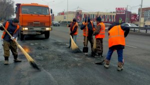 Как коммунальные службы расчищали Алматы