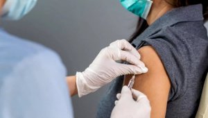Николай Крюков: Вакцинация резко снижает риск тяжелого течения болезни при омикроне