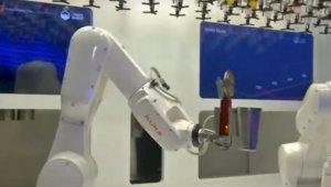 Гостей Олимпиады в Пекине будет обслуживать робот-бармен