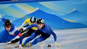 Знаменосец казахстанской сборной пробился в финал Олимпиады-2022 по шорт-треку