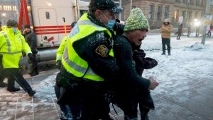 В Канаде арестованы более 100 участников «Конвоя свободы»