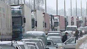 Почти 150 машин застряли на погранпереходах Казахстана