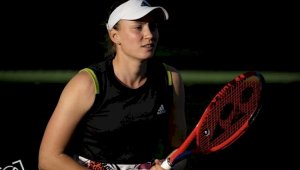 Елена Рыбакина стартовала с победы на Indian Wells Masters в США