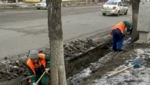 В Алматы продолжаются работы по очистке арыков