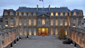 Во Франции начался первый тур президентских выборов