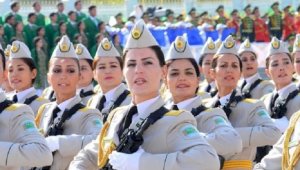 Туркменским женщинам грозит штраф за улучшение внешности