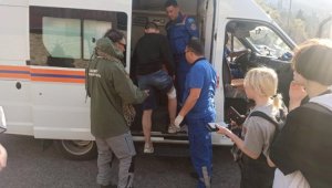 Спасатели эвакуировали несовершеннолетнего туриста из Малоалматинского ущелья