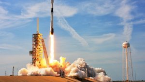 SpaceX запустила еще 53 интернет-спутника Starlink
