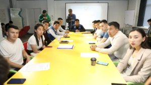 Молодежь Алматы выступила в поддержку референдума