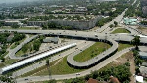В Алматы продолжаются работы по строительству трех автомобильных развязок