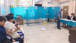 В Алматы действуют 574 избирательных участка