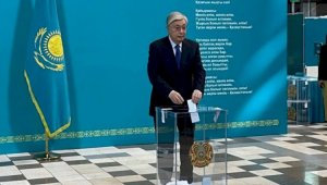 Президент Казахстана проголосовал на референдуме