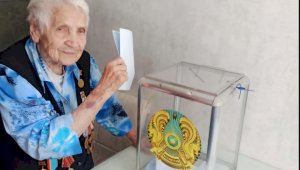 100-летняя жительница Алматы не боится перемен и голосует за Новый Казахстан