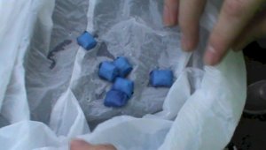 Полиция изъяла у 20-летнего жителя Алматы шесть свертков с наркотиками