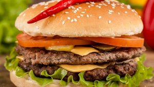 Сеть ресторанов McDonald’s в России переименовали во «Вкусно и точка»