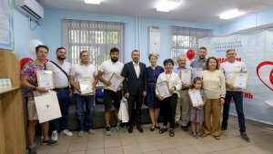 В Алматы наградили активных доноров