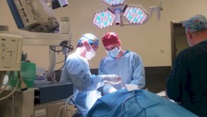 Алматинские врачи провели реконструкцию черепа с использованием 3D импланта