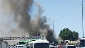 На рынке «Алтын Орда» близ Алматы ликвидирован крупный пожар