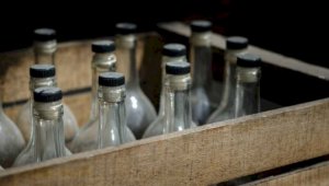 Подпольный цех по производству алкоголя ликвидирован в Алматинской области
