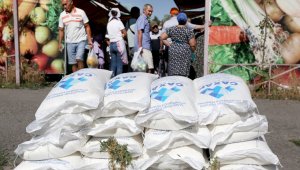 Без ажиотажа: журналисты побывали на складах и алматинских ярмарках, где реализуют сахар по сниженной цене