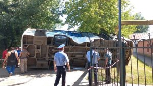 В Уральске на перекрестке столкнулись два пассажирских автобуса