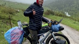 Алматинец Даниил Искаков объехал на велосипеде весь Казахстан