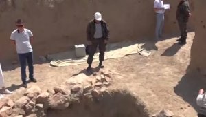 Загадочную сакскую гробницу обнаружили археологи при раскопках в Аягозе