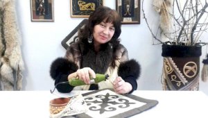 Национальное достояние: старинное казахское ремесло возрождает художница Евгения Шульц