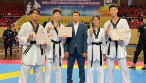 Четыре медали завоевали казахстанцы на юниорском ЧА по таеквондо