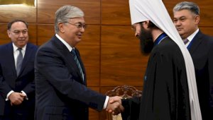 Президент Казахстана провел встречу с представителями православной церкви