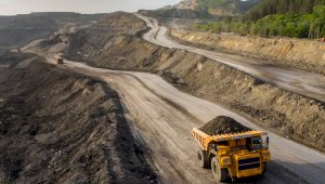 В Казахстане введен временный запрет на вывоз угля из страны автомобильным транспортом