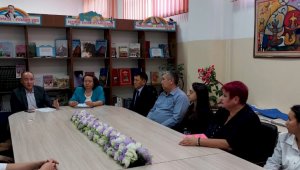 Представители Наурызбайского районного филиала партии Amanat обсудили с трудовым коллективом школы № 192 Послание Президента