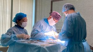 Алматинские врачи провели сложнейшую операцию на позвоночнике