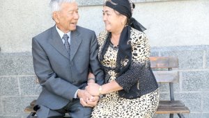Как пенсионеры Алматы проводят свободное время в центрах активного долголетия