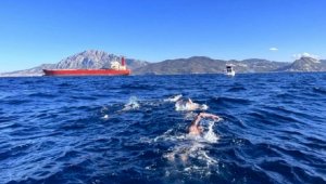 Пловец из Актау переплыл Гибралтар