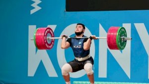 Чемпионат Азии по тяжелой атлетике : казахстанец  Асылжан Бектай выиграл золото