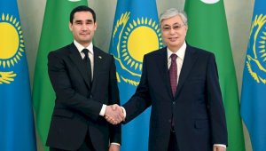 Президенты Казахстана и Туркменистана провели переговоры в узком составе