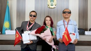 В Алматы наградили победителей открытого ЧЕ по пауэрлифтингу среди особенных спортсменов