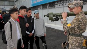 Алматинские школьники посетили военный вуз