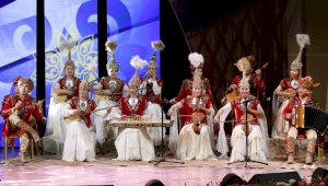 Самых талантливых молодых артистов казахского традиционного песенного искусства назвали в Алматы
