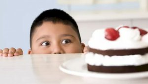 Весомая причина: почему дети в Казахстане стали чаще страдать ожирением