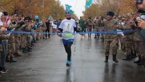 Военнослужащий Рауан Абылханов попал в Книгу рекордов Казахстана