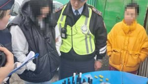 В Алматы патрульные задержали наркосбытчицу из Туркестанской области