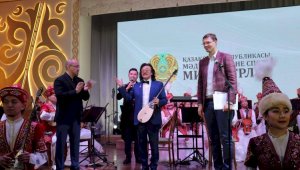Два ведущих оркестра страны получили в подарок новые музыкальные инструменты